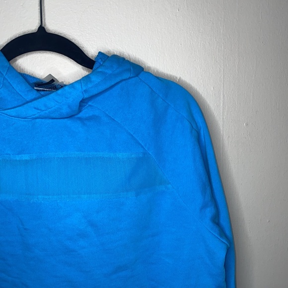 🌷Cropped royal blue Gymshark hoodie! - Picture 3 of 8